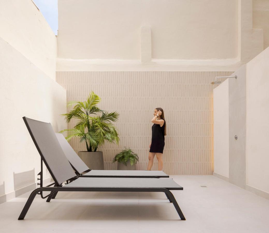 Blanq Ruzafa Hotel Valencia Exterior photo